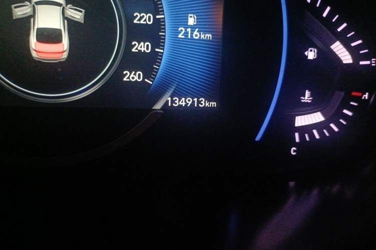Used Hyundai Lafesta 2019 280TGDi Smart Speed Version China VI Standard Odometer Close Up