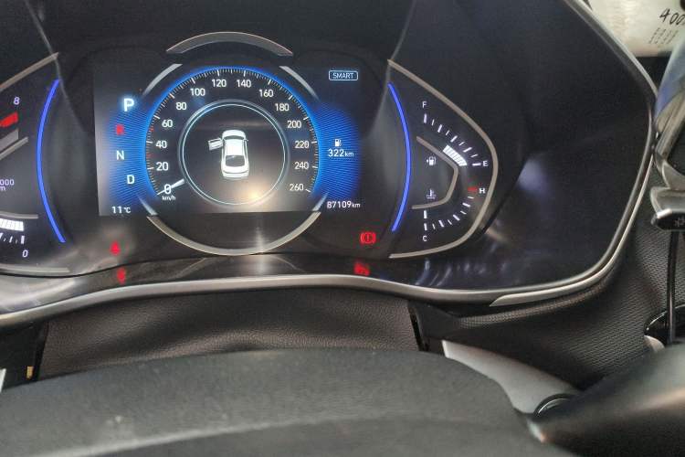 Used Hyundai Lafesta 2019 280TGDi Smart Speed Version China VI Standard Odometer Close Up