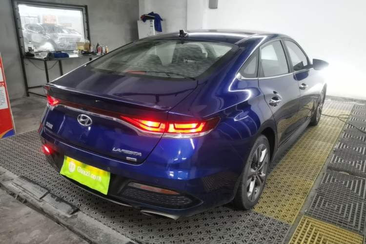 Used Hyundai Lafesta 2019 280TGDi Sport Edition China VI Rear Right 45 Deg
