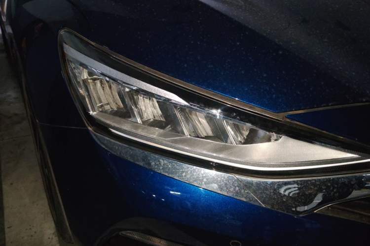 Used Hyundai Lafesta 2019 280TGDi Smart Edition China VI Standard Right Front Headlight