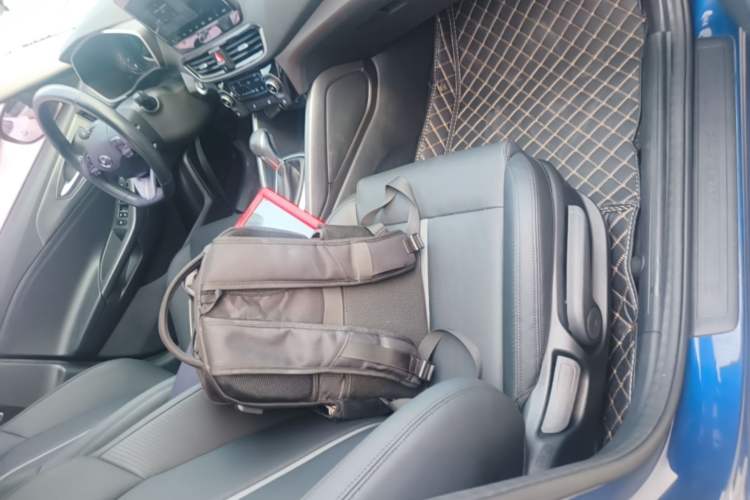 Used Hyundai Lafesta 2019 280TGDi Smart Speed Version China VI Standard Right Front Seat