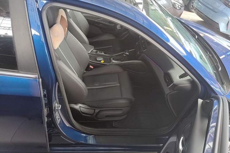 Used Hyundai Lafesta 2019 280TGDi Sport Edition China VI Right Front Seat