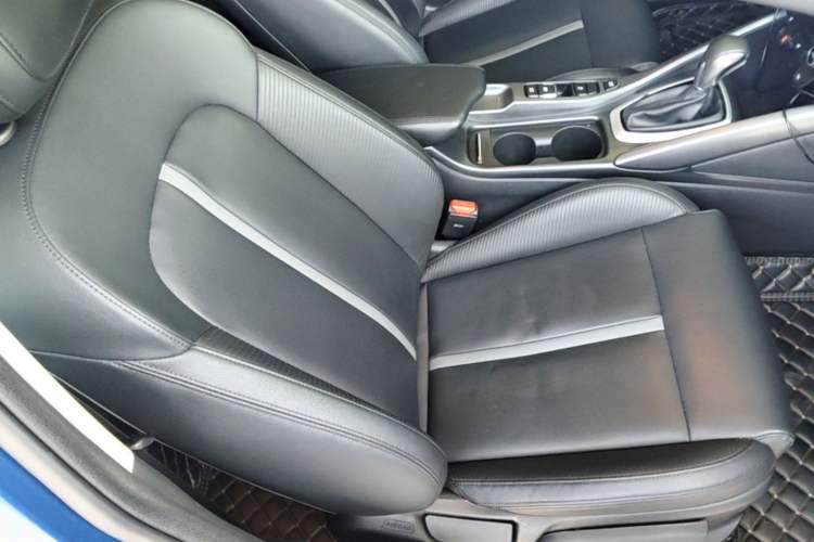 Used Hyundai Lafesta 2019 280TGDi Smart Speed Version China VI Standard Right Front Seat