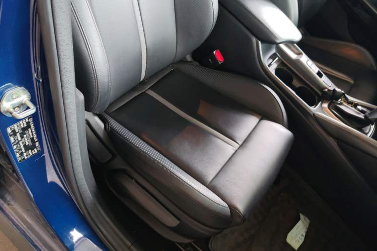 Used Hyundai Lafesta 2019 280TGDi Sport Edition China VI Right Front Seat