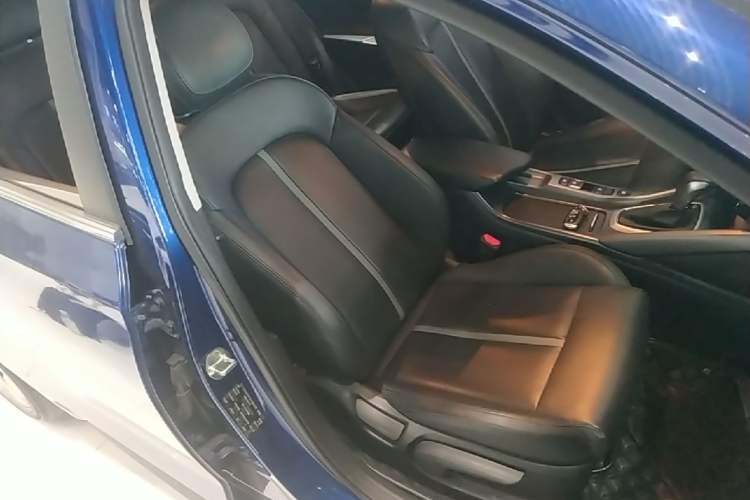 Used Hyundai Lafesta 2019 280TGDi Smart Speed Version China VI Standard Right Front Seat