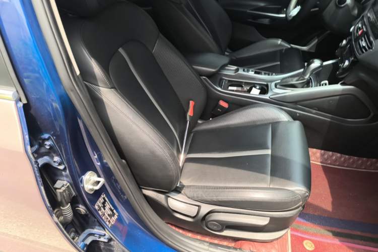 Used Hyundai Lafesta 2019 280TGDi Smart Speed Version China VI Standard Right Front Seat
