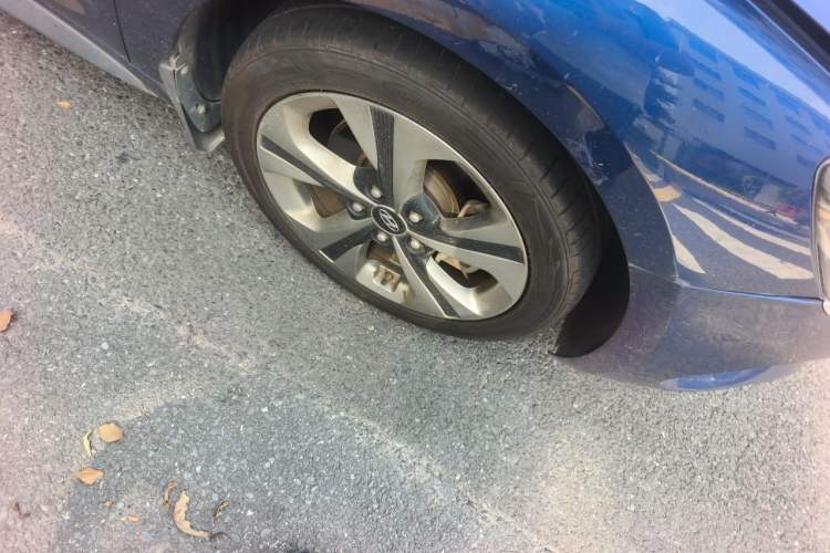 Used Hyundai Lafesta 2019 280TGDi Smart Speed Version China VI Standard Right Front Wheel Hub