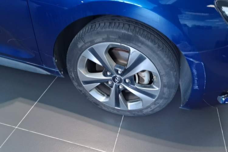 Used Hyundai Lafesta 2019 280TGDi Smart Speed Version China VI Standard Right Front Wheel Hub