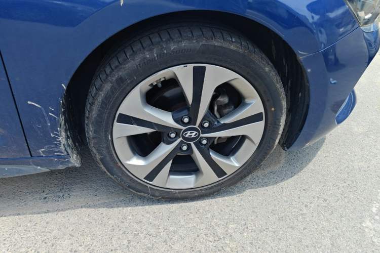 Used Hyundai Lafesta 2019 240TGDi Sport Edition China VI Right Front Wheel Hub