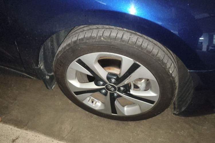 Used Hyundai Lafesta 2019 280TGDi Smart Speed Version China V Standard Right Front Wheel Hub