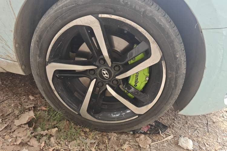 Used Hyundai Lafesta 2019 280TGDi Smart Speed Version China VI Standard Right Front Wheel Hub
