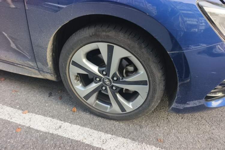 Used Hyundai Lafesta 2019 280TGDi Smart Speed Version China VI Standard Right Front Wheel Hub
