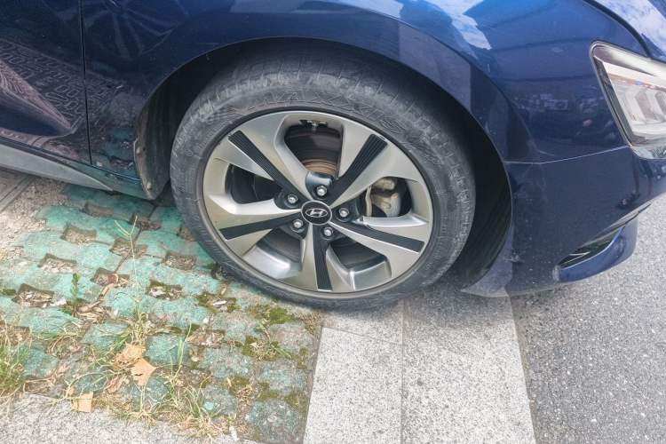 Used Hyundai Lafesta 2019 280TGDi Smart Speed Version China V Standard Right Front Wheel Hub