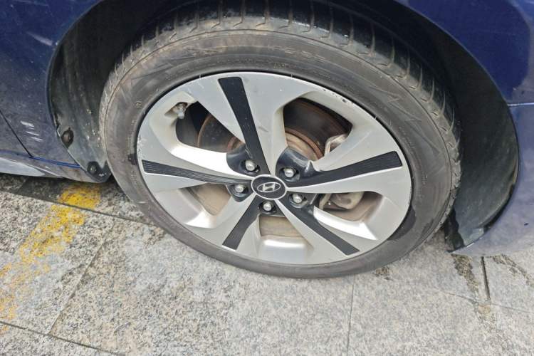 Used Hyundai Lafesta 2019 280TGDi Smart Speed Version China V Standard Right Front Wheel Hub