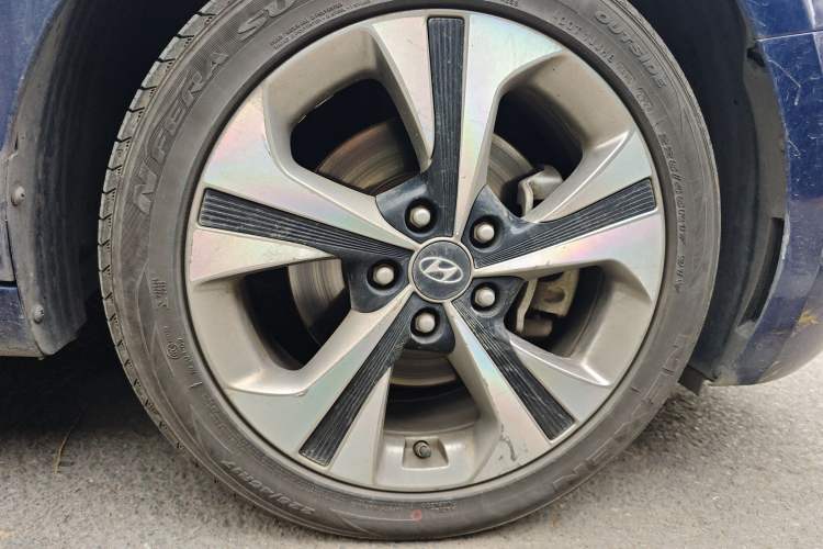 Used Hyundai Lafesta 2019 280TGDi Sport Edition China VI Right Front Wheel Hub
