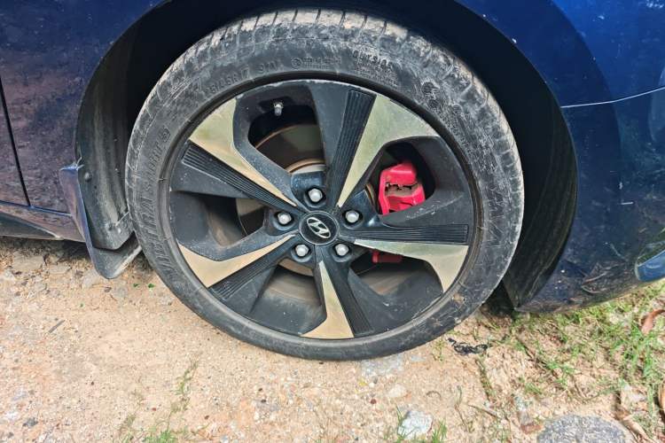 Used Hyundai Lafesta 2019 280TGDi Sport Edition China V Standard Right Front Wheel Hub