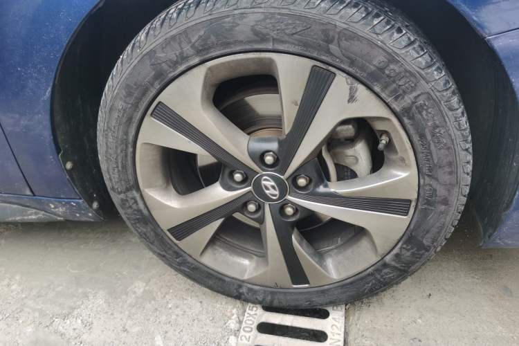Used Hyundai Lafesta 2019 280TGDi Smart Speed Version China V Standard Right Front Wheel Hub