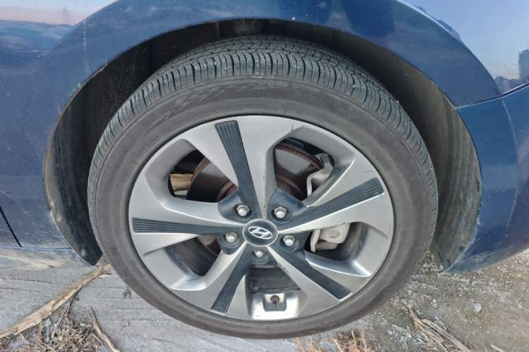 Used Hyundai Lafesta 2019 280TGDi Smart Speed Version China V Standard Right Front Wheel Hub