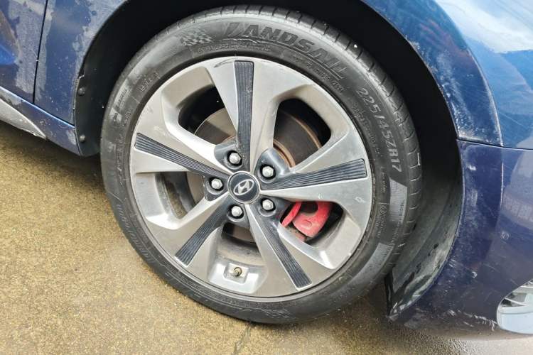 Used Hyundai Lafesta 2019 280TGDi Smart Speed Version China V Standard Right Front Wheel Hub