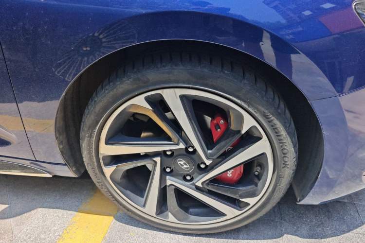 Used Hyundai Lafesta 2019 280TGDi Smart Speed Version China VI Standard Right Front Wheel Hub
