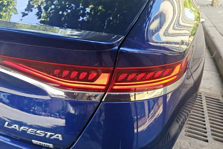Used Hyundai Lafesta 2019 280TGDi Smart Speed Version China VI Standard Right Rear Taillight