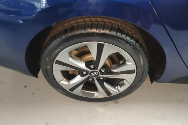 Used Hyundai Lafesta 2019 280TGDi Smart Speed Version China V Standard Right Rear Wheel Hub