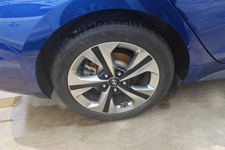 Used Hyundai Lafesta 2019 280TGDi Smart Speed Version China VI Standard Right Rear Wheel Hub