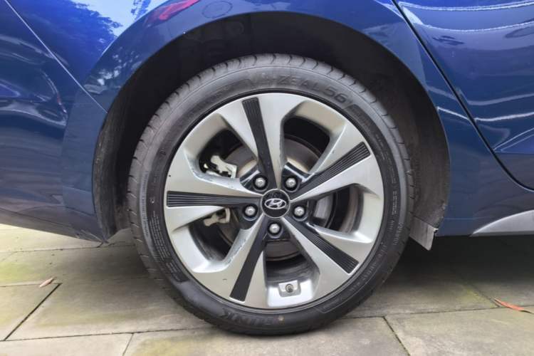 Used Hyundai Lafesta 2019 280TGDi Smart Speed Version China VI Standard Right Rear Wheel Hub