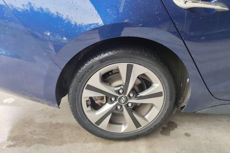 Used Hyundai Lafesta 2019 280TGDi Sport Edition China VI Right Rear Wheel Hub