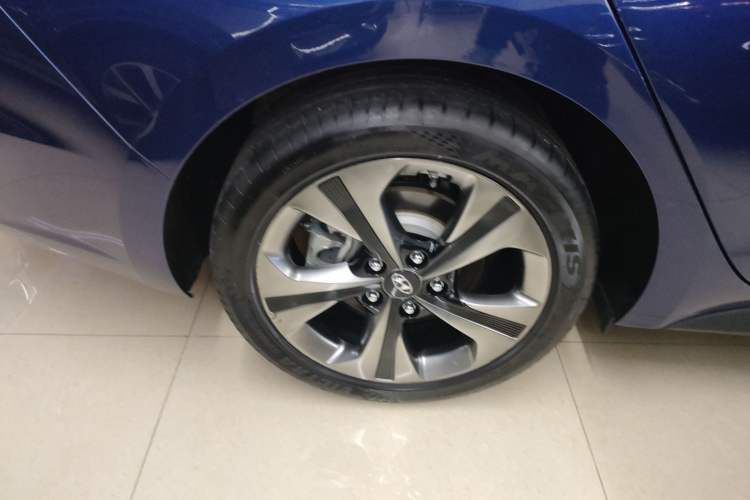 Used Hyundai Lafesta 2019 280TGDi Smart Speed Version China V Standard Right Rear Wheel Hub