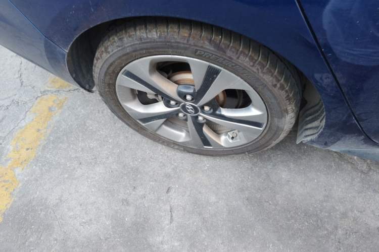Used Hyundai Lafesta 2019 280TGDi Smart Speed Version China VI Standard Right Rear Wheel Hub