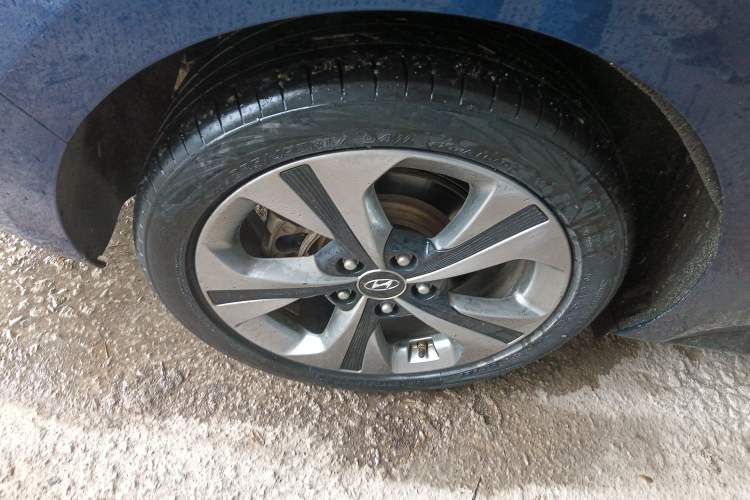 Used Hyundai Lafesta 2019 280TGDi Sport Edition China V Standard Right Rear Wheel Hub