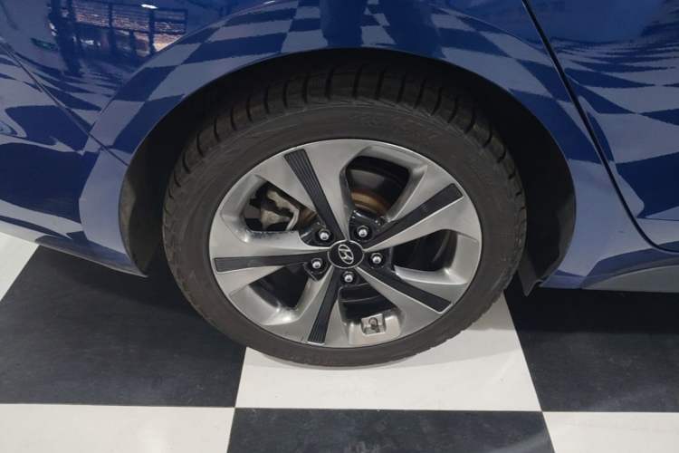 Used Hyundai Lafesta 2019 280TGDi Smart Speed Version China V Standard Right Rear Wheel Hub