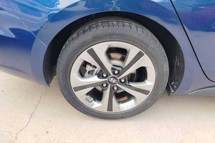 Used Hyundai Lafesta 2019 280TGDi Sport Edition China VI Right Rear Wheel Hub