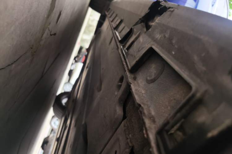 Used Hyundai Lafesta 2019 280TGDi Smart Speed Version China VI Standard Right Side Sill