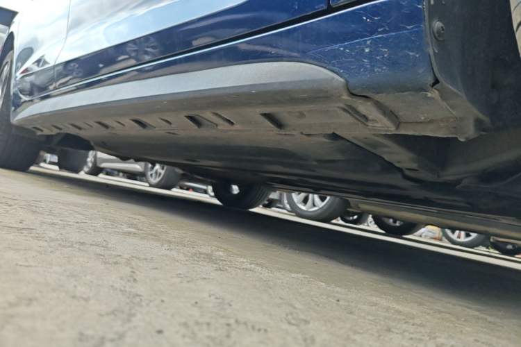 Used Hyundai Lafesta 2019 280TGDi Sport Edition China VI Right Side Sill