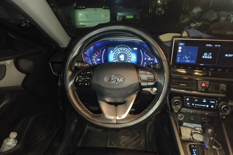 Used Hyundai Lafesta 2019 280TGDi Smart Speed Version China VI Standard Steering Wheel