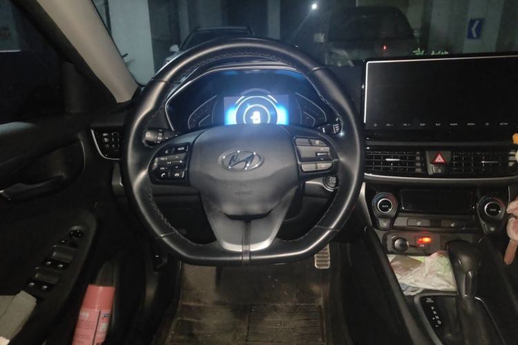 Used Hyundai Lafesta 2019 280TGDi Smart Speed Version China VI Standard Steering Wheel