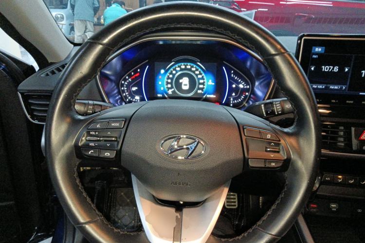 Used Hyundai Lafesta 2019 280TGDi Sport Edition China VI Steering Wheel