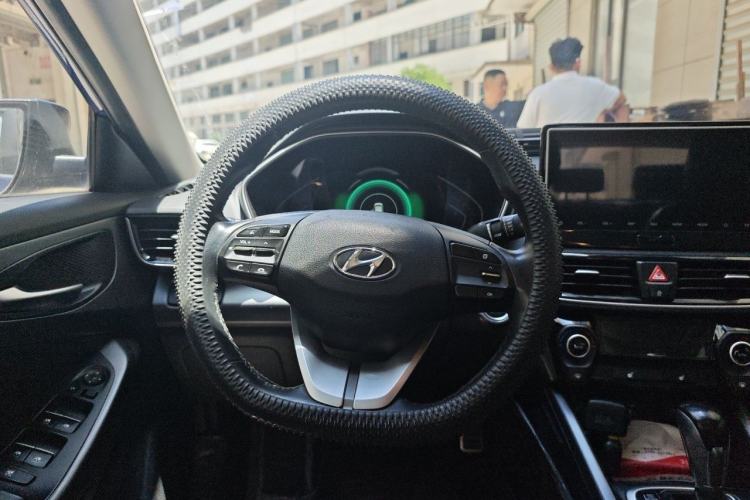 Used Hyundai Lafesta 2019 280TGDi Smart Speed Version China VI Standard Steering Wheel