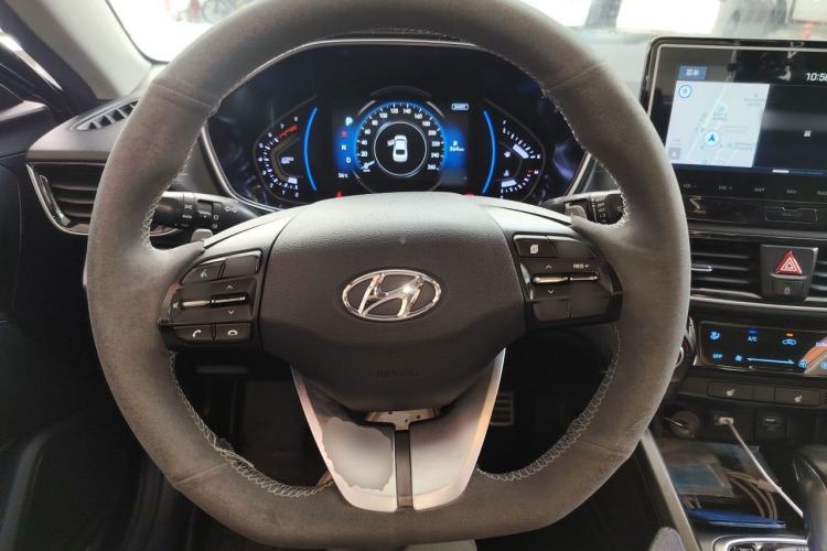 Used Hyundai Lafesta 2019 280TGDi Smart Speed Version China VI Standard Steering Wheel