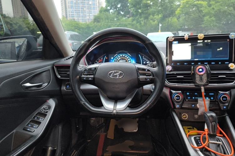 Used Hyundai Lafesta 2019 280TGDi Smart Speed Version China VI Standard Steering Wheel