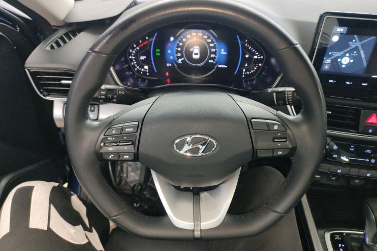 Used Hyundai Lafesta 2019 280TGDi Smart Speed Version China V Standard Steering Wheel