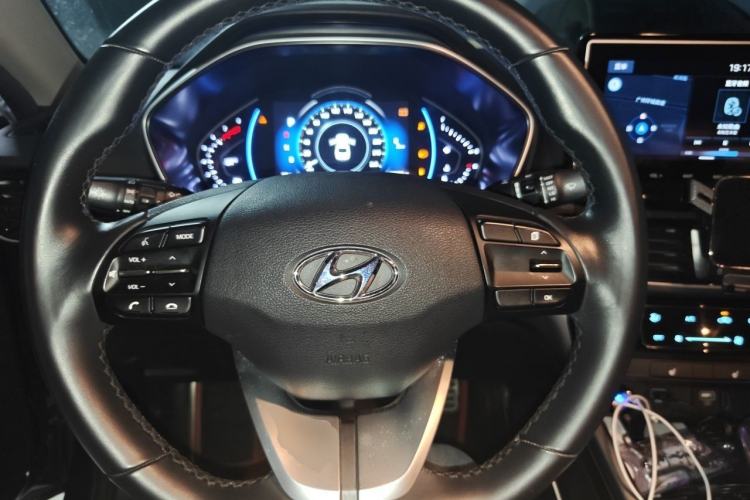 Used Hyundai Lafesta 2019 280TGDi Smart Speed Version China V Standard Steering Wheel
