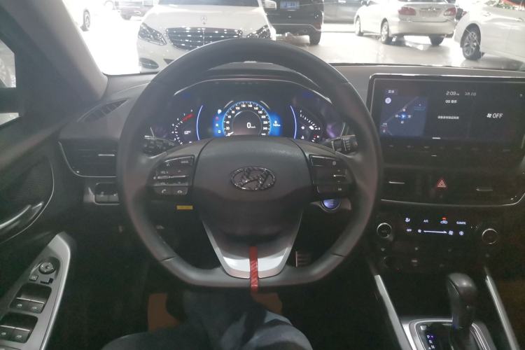Used Hyundai Lafesta 2019 280TGDi Smart Speed Version China VI Standard Steering Wheel