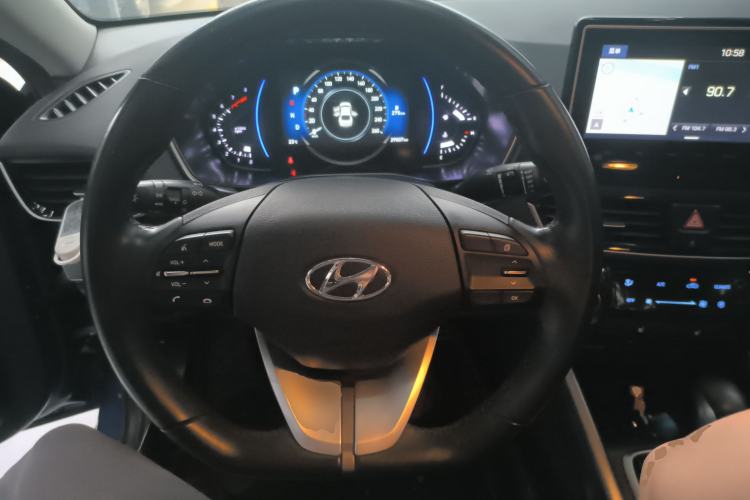 Used Hyundai Lafesta 2019 280TGDi Smart Speed Version China VI Standard Steering Wheel