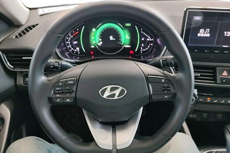 Used Hyundai Lafesta 2019 280TGDi Sport Edition China VI Steering Wheel