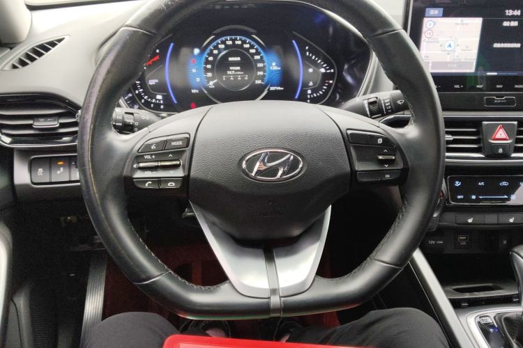 Used Hyundai Lafesta 2019 280TGDi Smart Speed Version China VI Standard Steering Wheel