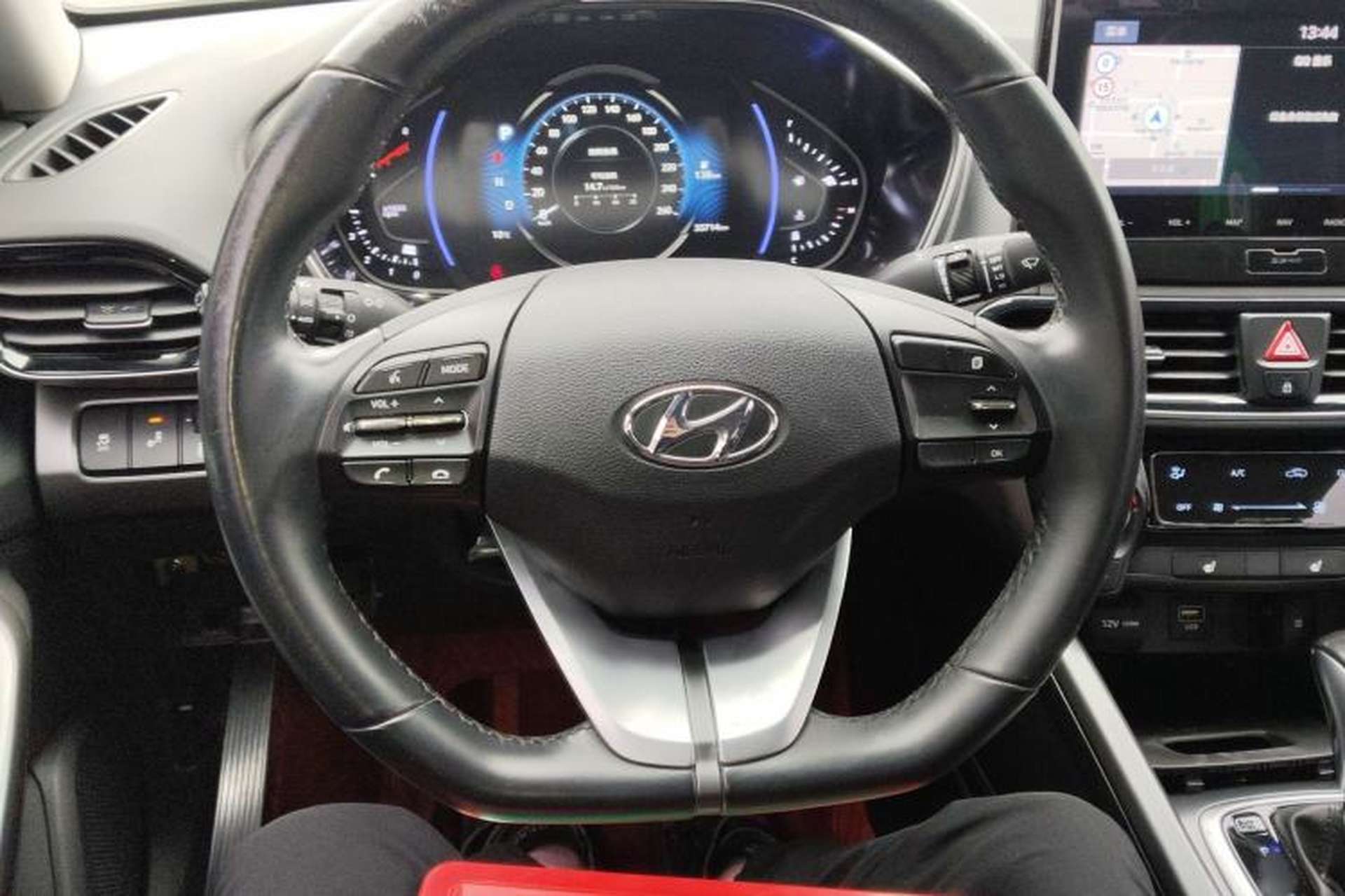 Used Hyundai Lafesta 2019 280TGDi Smart Speed Version China VI Standard Steering Wheel