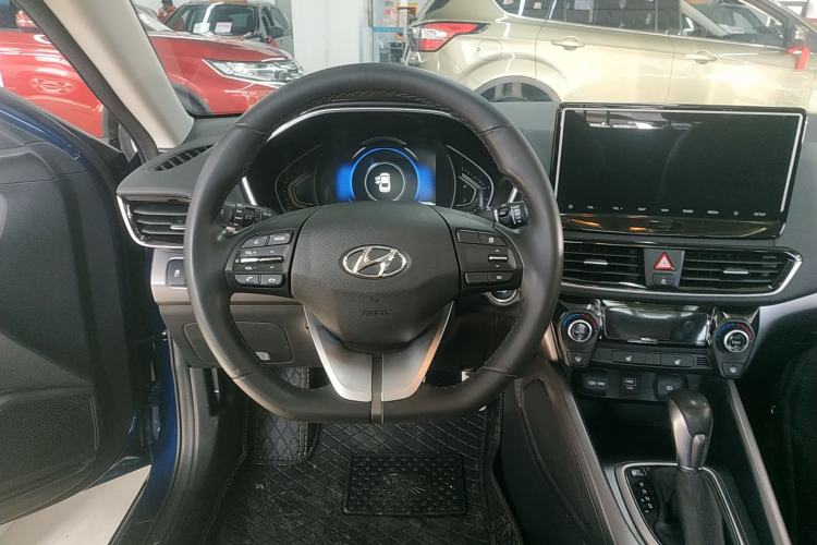 Used Hyundai Lafesta 2019 280TGDi Smart Speed Version China VI Standard Steering Wheel